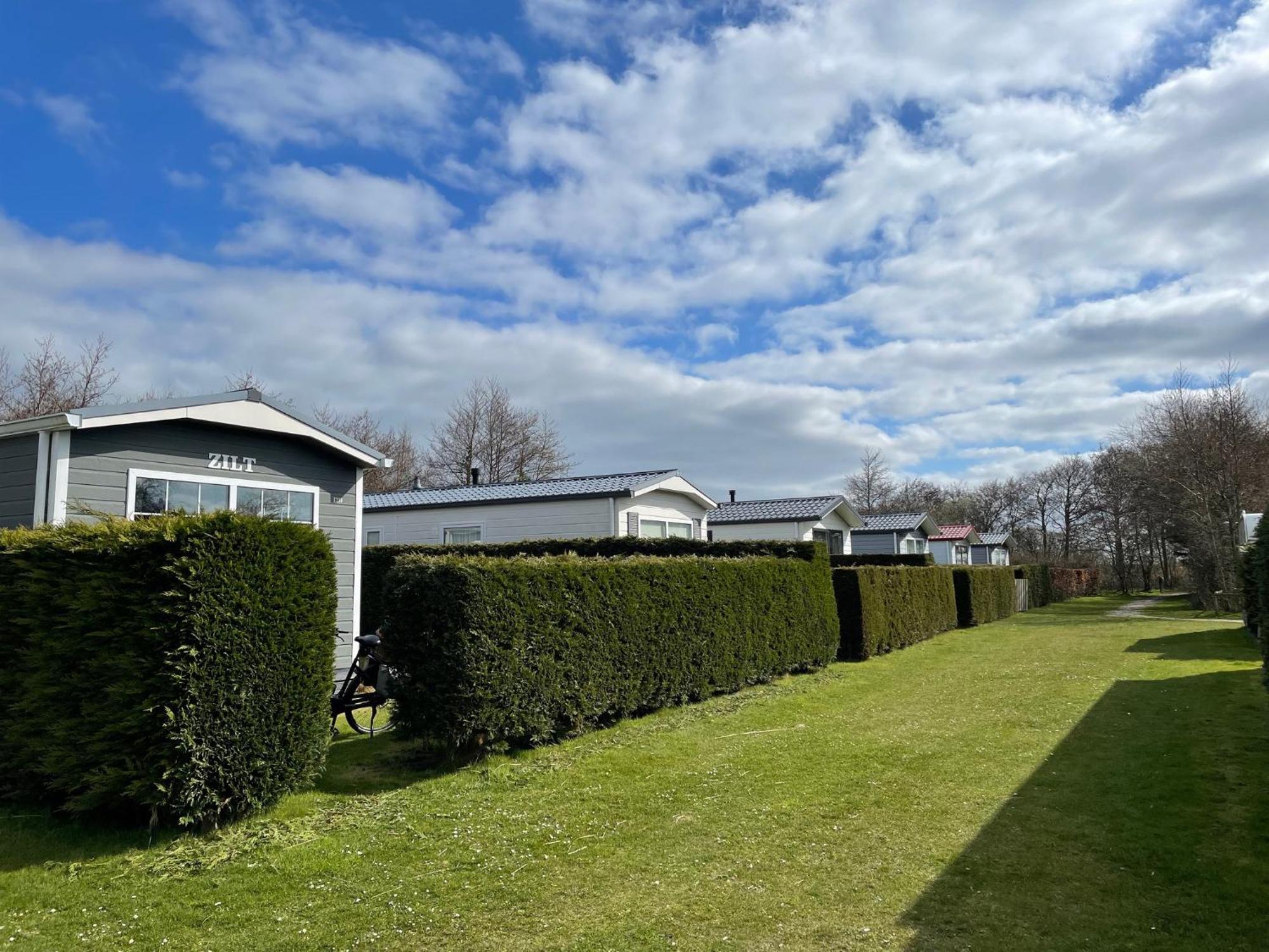 Chalet Zilt Ameland ฮอลลุม ภายนอก รูปภาพ